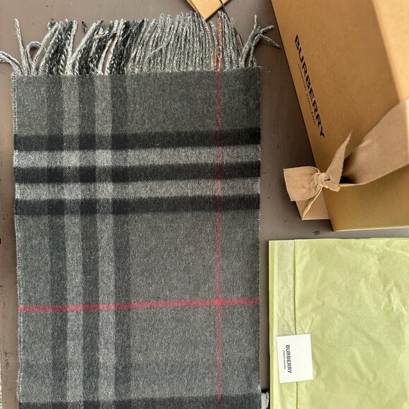 Burberry Scarf - Picture 2 of 2